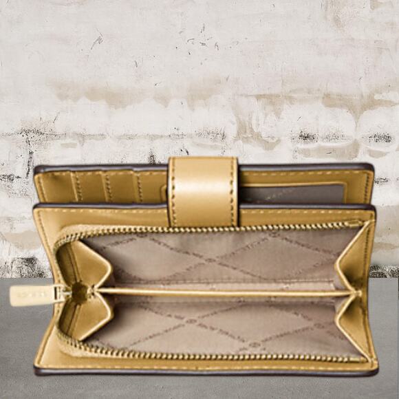 Michael Kors NWT Jet Set Travel Medium Metallic Crossbody Bag & Wallet - Picture 8 of 8